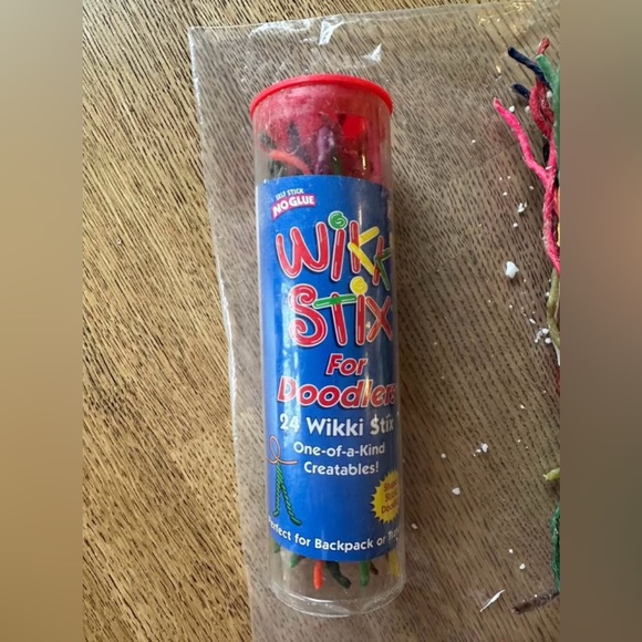 Wikki Stix - Picture 7 of 8